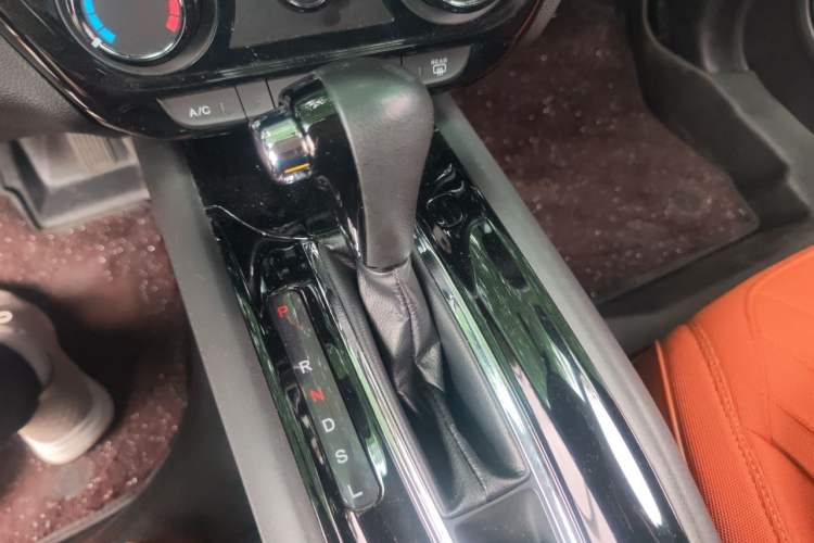 Used Honda Vezel 2017 1.5L CVT 2WD Comfort Model Gear Lever