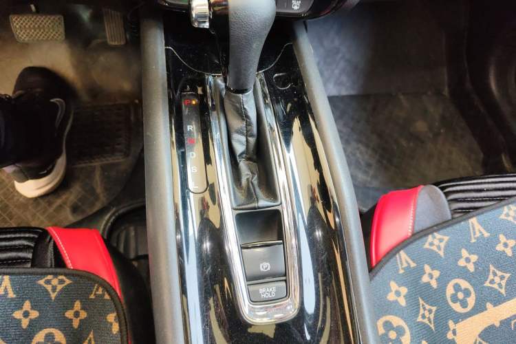 Used Honda Vezel 2017 1.8L CVT Front-Wheel Drive Pioneer Edition Gear Lever