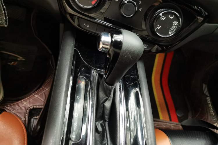 Used Honda Vezel 2017 1.5L CVT 2WD Comfort Model Gear Lever