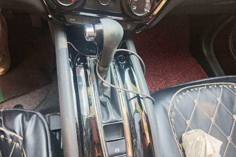 Used Honda Vezel 2017 1.5L CVT 2WD Comfort Model Gear Lever