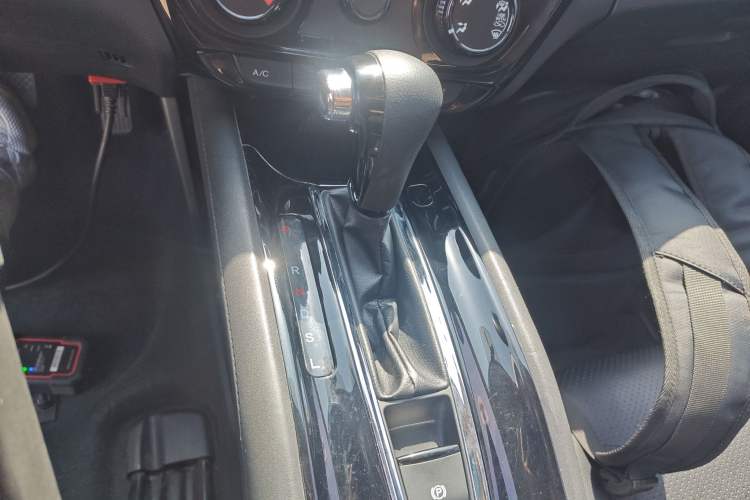Used Honda Vezel 2017 1.5L CVT 2WD Comfort Model Gear Lever