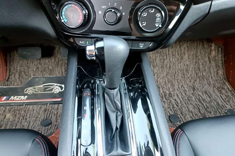 Used Honda Vezel 2017 1.5L CVT 2WD Comfort Model Gear Lever