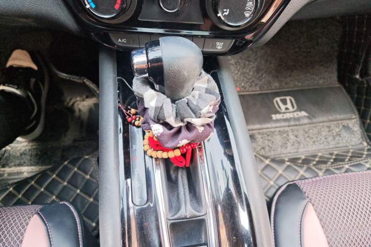 Used Honda Vezel 2017 1.5L CVT 2WD Comfort Model Gear Lever