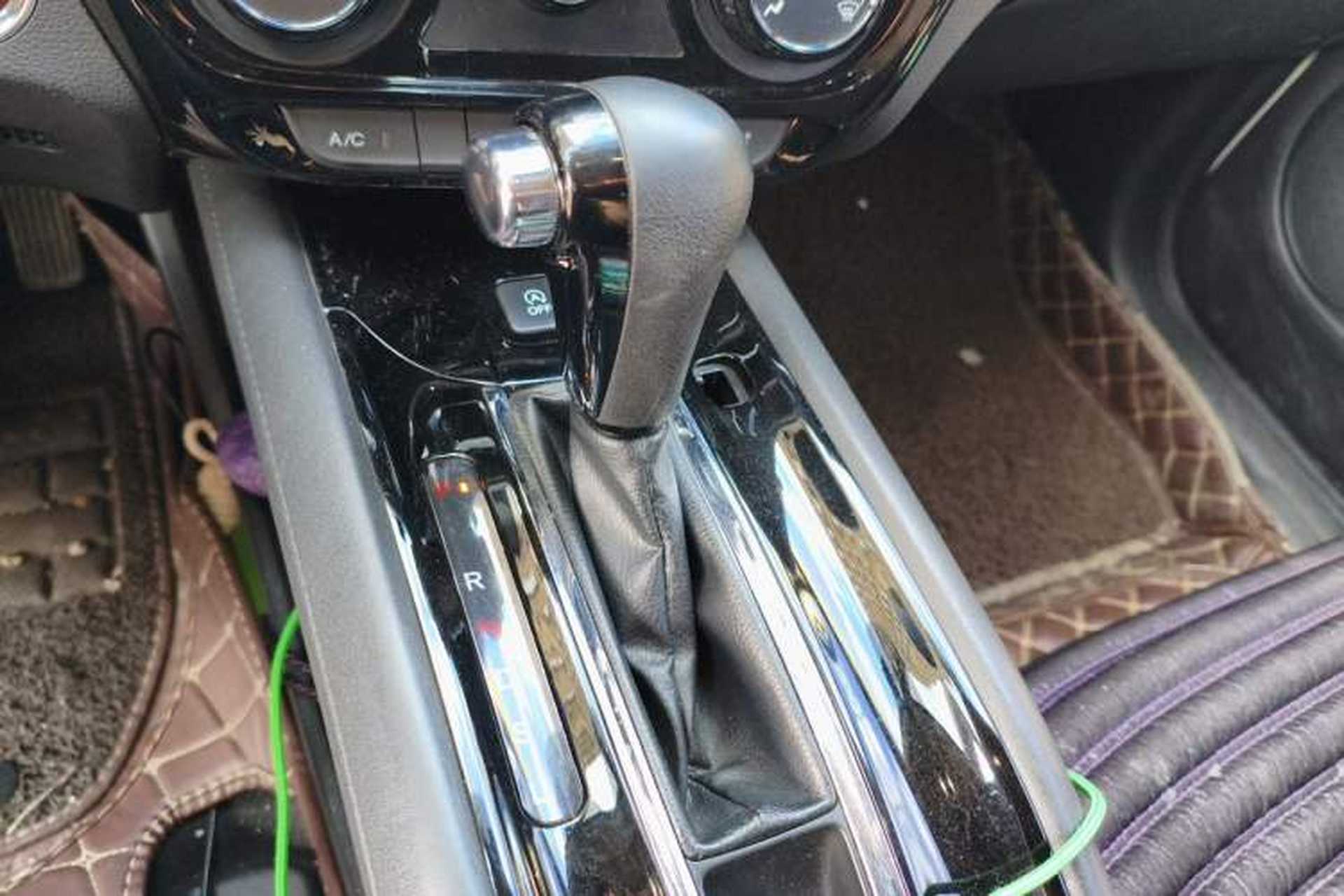 Used Honda Vezel 2017 1.8L CVT Front-Wheel Drive Pioneer Edition Gear Lever