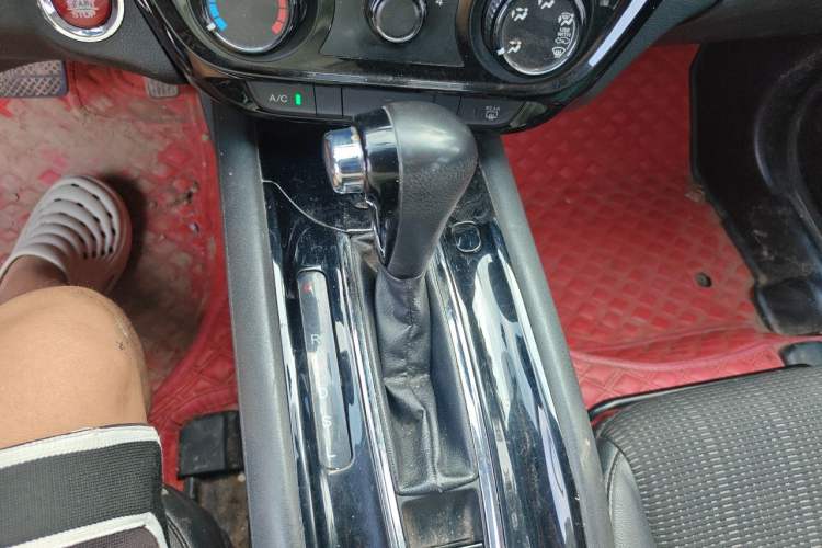 Used Honda Vezel 2017 1.8L CVT Front-Wheel Drive Pioneer Edition Gear Lever