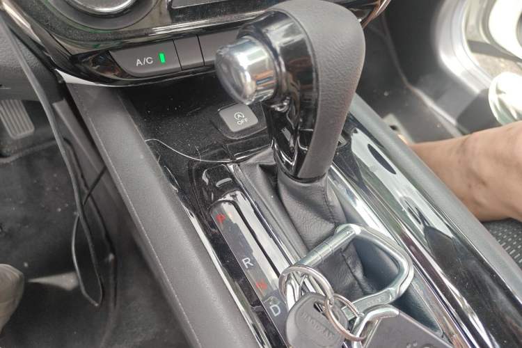 Used Honda Vezel 2017 1.8L CVT 2WD Elite Model Gear Lever