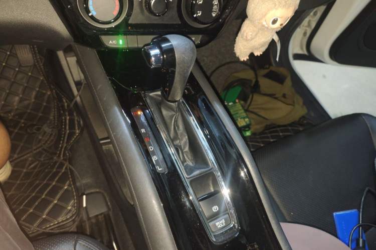 Used Honda Vezel 2017 1.5L CVT 2WD Comfort Model Gear Lever