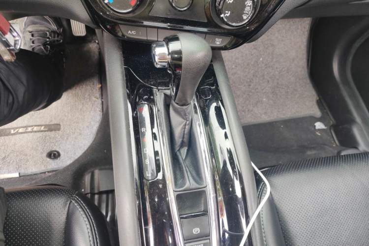 Used Honda Vezel 2017 1.5L CVT 2WD Comfort Model Gear Lever