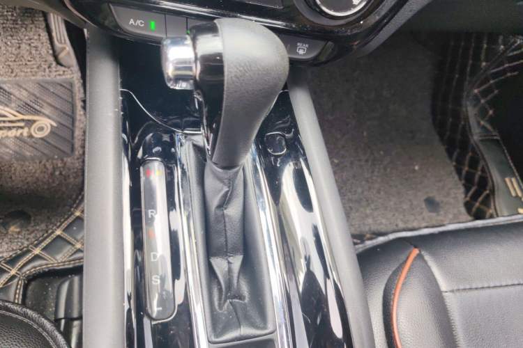 Used Honda Vezel 2017 1.8L CVT Front-Wheel Drive Pioneer Edition Gear Lever