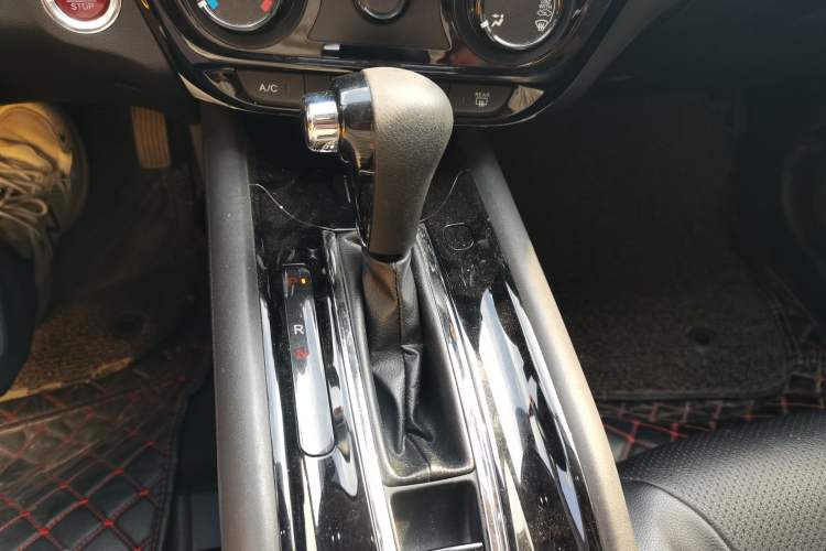 Used Honda Vezel 2017 1.8L CVT Front-Wheel Drive Pioneer Edition Gear Lever