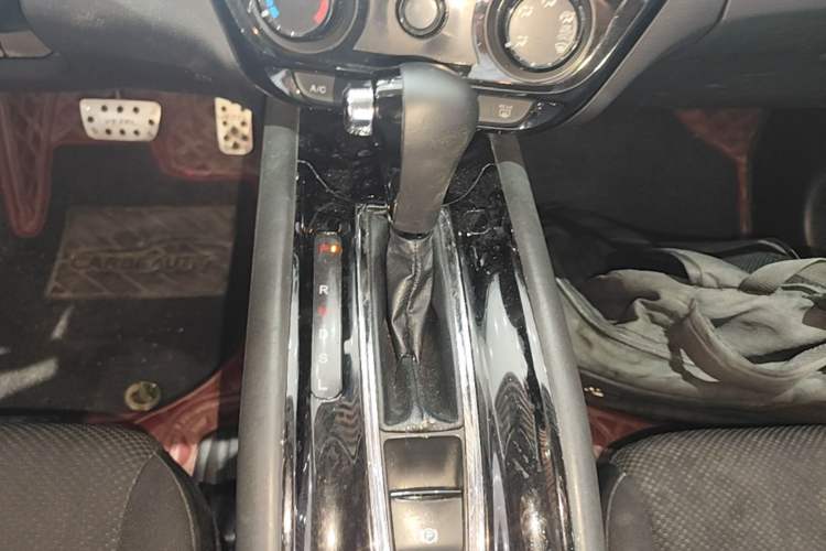 Used Honda Vezel 2017 1.5L CVT 2WD Comfort Model Gear Lever