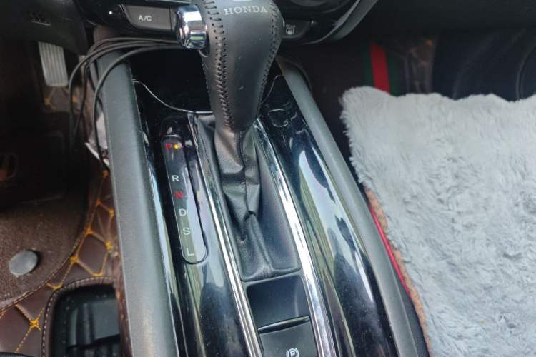 Used Honda Vezel 2017 1.5L CVT 2WD Comfort Model Gear Lever