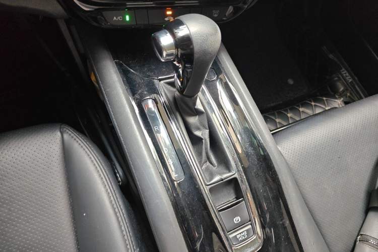 Used Honda Vezel 2017 1.5L CVT 2WD Comfort Model Gear Lever