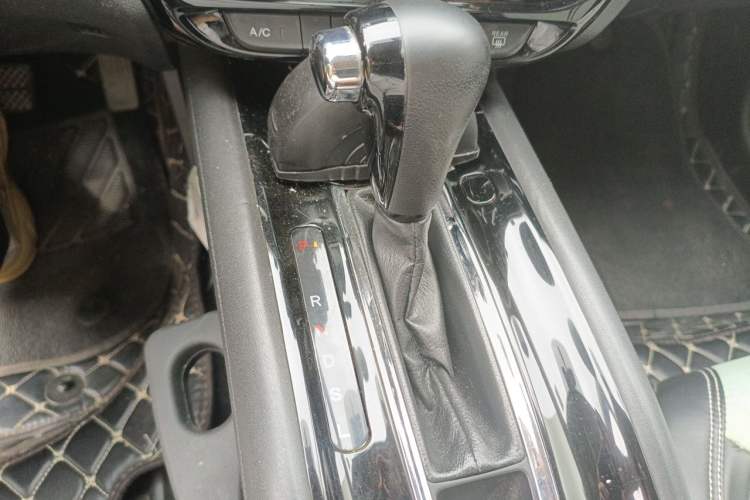 Used Honda Vezel 2017 1.5L CVT 2WD Comfort Model Gear Lever