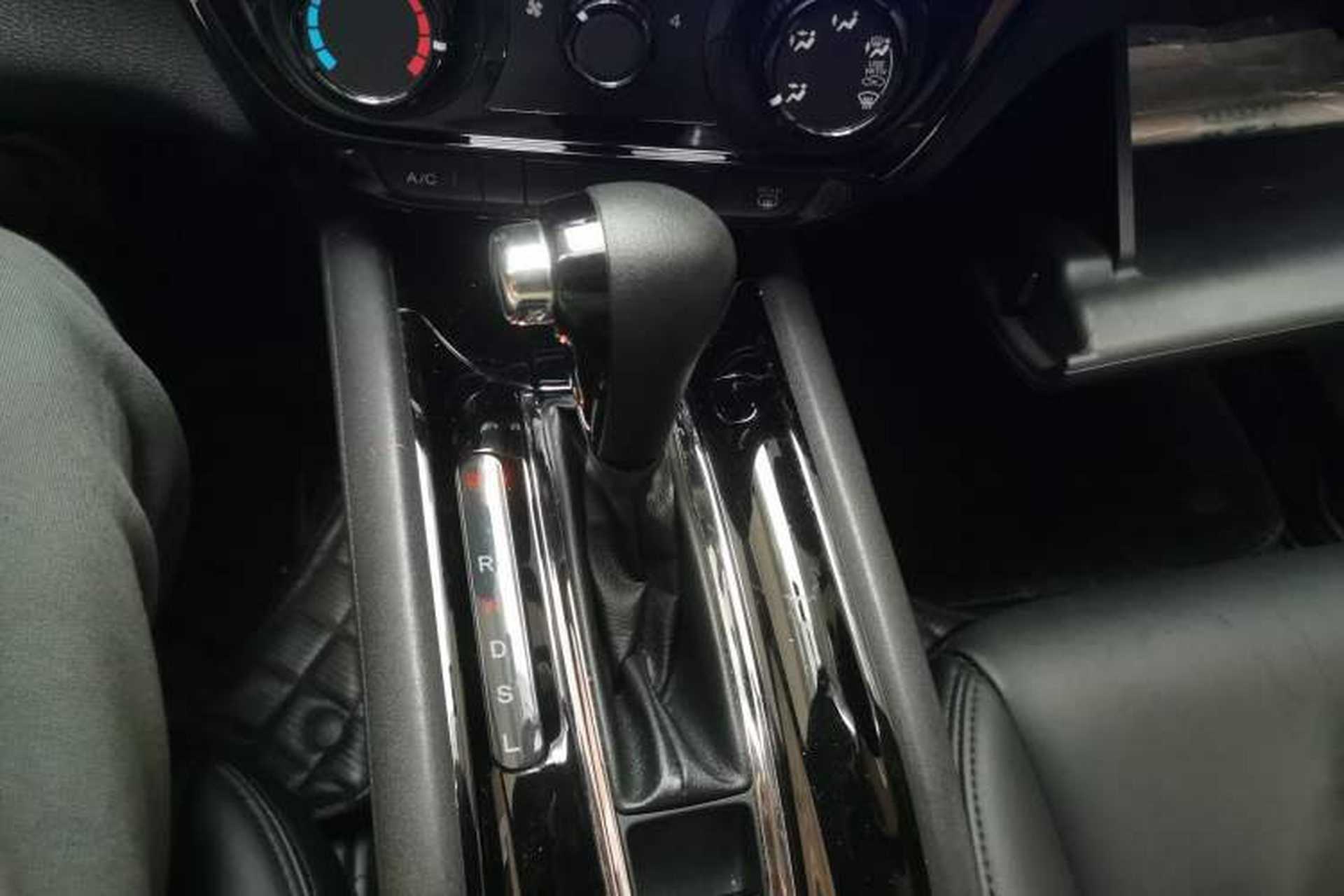 Used Honda Vezel 2017 1.5L CVT 2WD Comfort Model Gear Lever