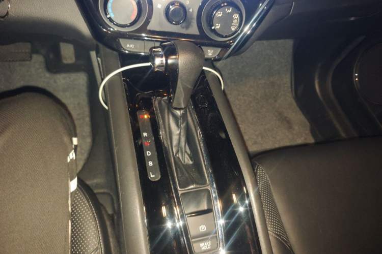 Used Honda Vezel 2017 1.5L CVT 2WD Comfort Model Gear Lever