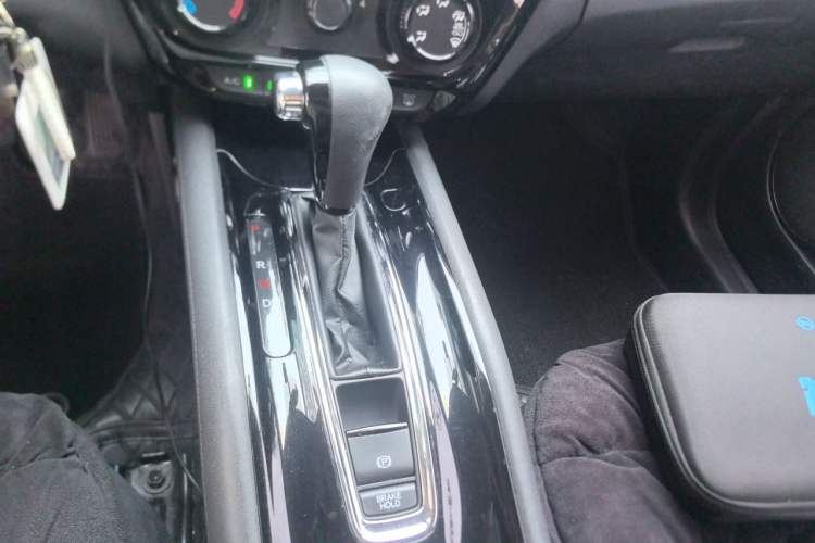 Used Honda Vezel 2017 1.5L CVT 2WD Comfort Model Gear Lever