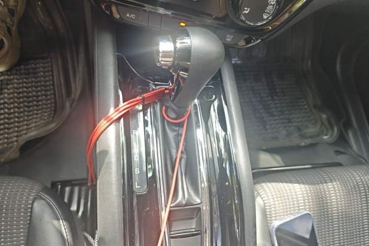 Used Honda Vezel 2017 1.8L CVT Front-Wheel Drive Pioneer Edition Gear Lever
