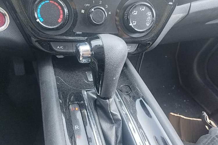 Used Honda Vezel 2017 1.8L CVT Front-Wheel Drive Pioneer Edition Gear Lever
