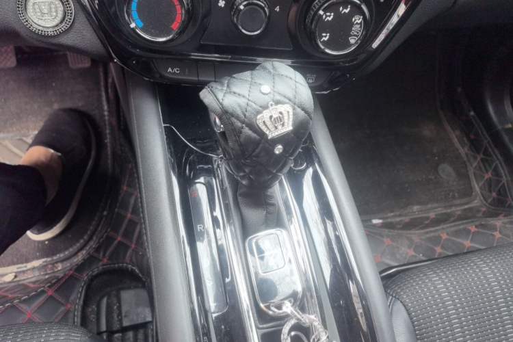 Used Honda Vezel 2017 1.8L CVT Front-Wheel Drive Pioneer Edition Gear Lever