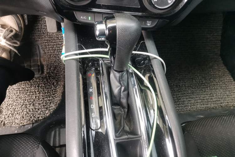Used Honda Vezel 2017 1.5L CVT 2WD Comfort Model Gear Lever