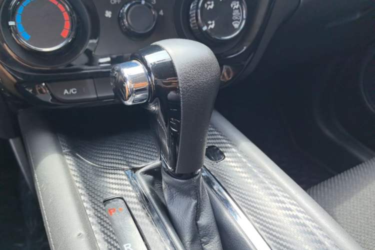Used Honda Vezel 2017 1.5L CVT 2WD Comfort Model Gear Lever