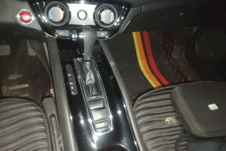 Used Honda Vezel 2017 1.8L CVT Front-Wheel Drive Pioneer Edition Gear Lever