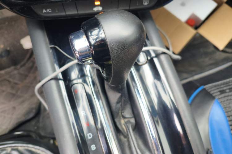 Used Honda Vezel 2017 1.5L CVT 2WD Comfort Model Gear Lever