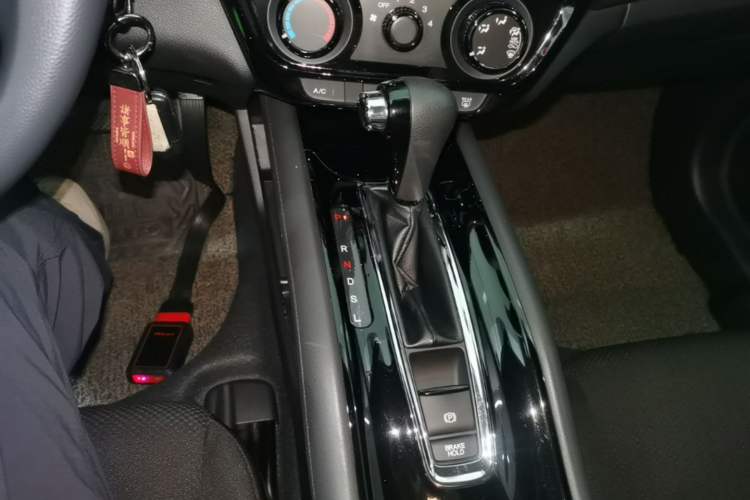 Used Honda Vezel 2017 1.5L CVT 2WD Comfort Model Gear Lever