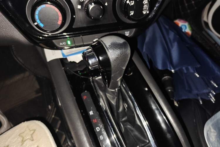 Used Honda Vezel 2017 1.5L CVT 2WD Comfort Model Gear Lever