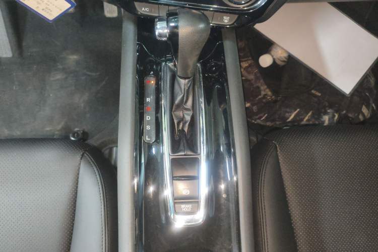 Used Honda Vezel 2017 1.5L CVT 2WD Comfort Model Gear Lever
