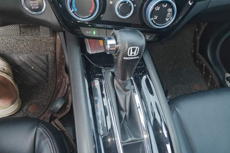 Used Honda Vezel 2017 1.5L CVT 2WD Comfort Model Gear Lever