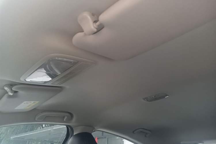 Used Honda Vezel 2017 1.5L CVT 2WD Comfort Model Headliner