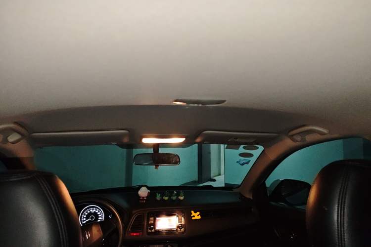 Used Honda Vezel 2017 1.5L CVT 2WD Comfort Model Headliner