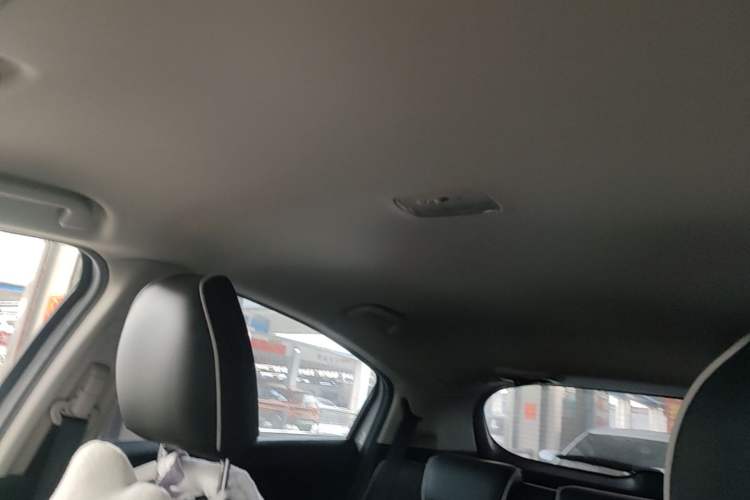 Used Honda Vezel 2017 1.5L CVT 2WD Comfort Model Headliner