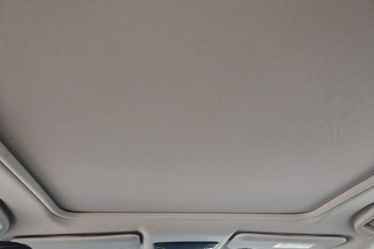 Used Honda Vezel 2017 1.8L CVT Front-Wheel Drive Pioneer Edition Headliner
