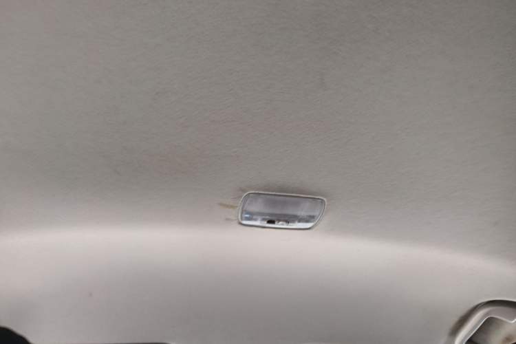 Used Honda Vezel 2017 1.5L CVT 2WD Comfort Model Headliner