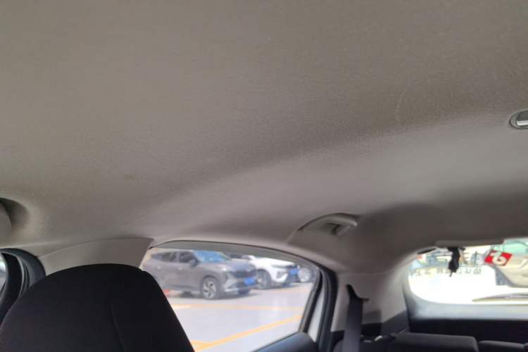 Used Honda Vezel 2017 1.5L CVT 2WD Comfort Model Headliner