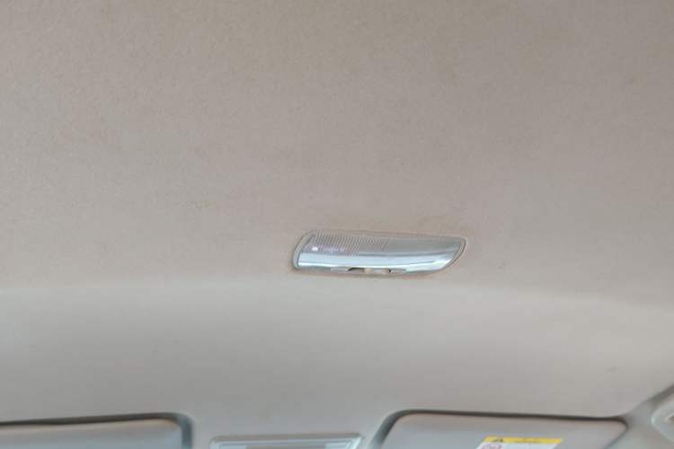 Used Honda Vezel 2017 1.5L CVT 2WD Comfort Model Headliner