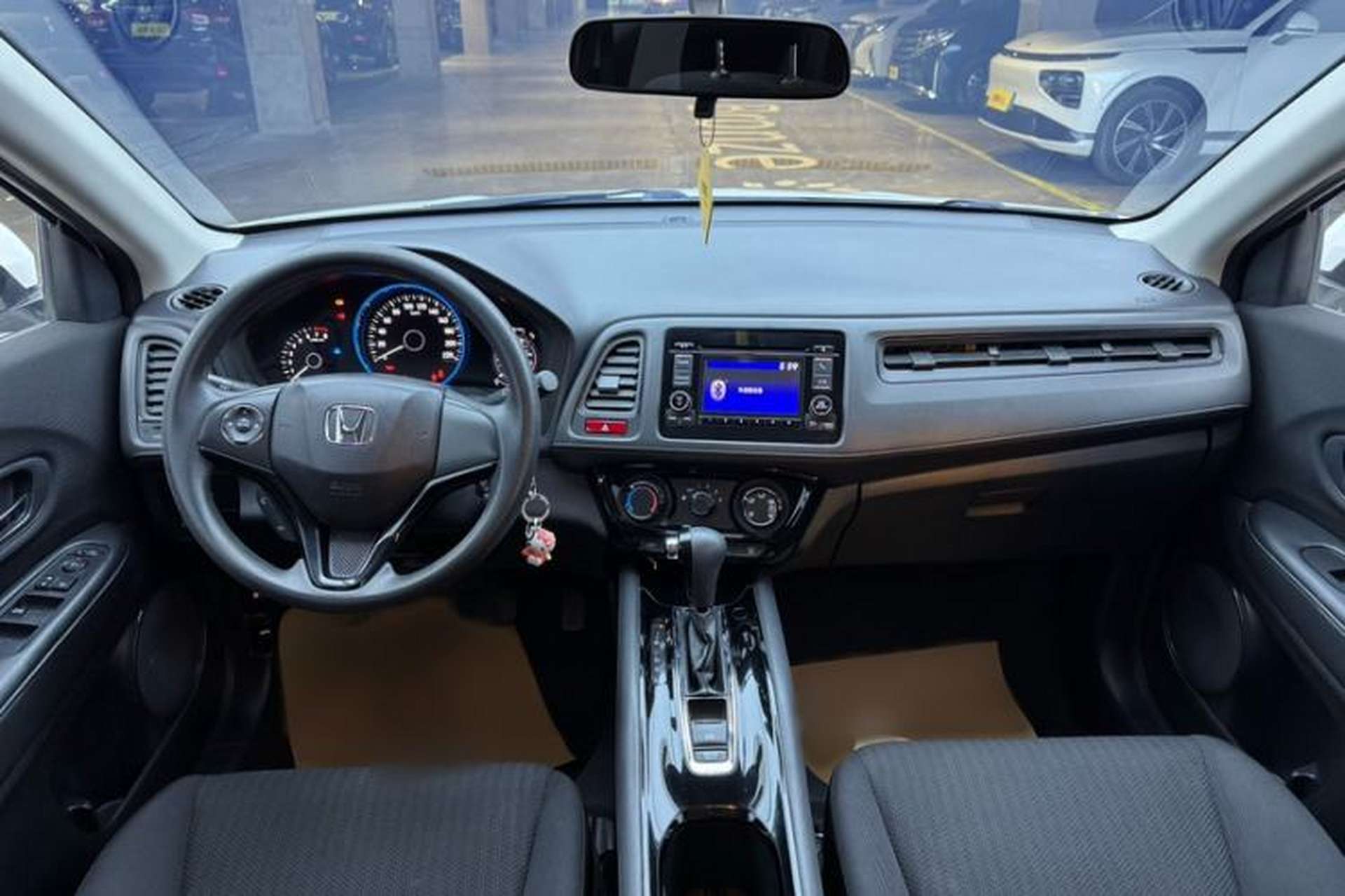 Used Honda Vezel 2017 1.5L CVT 2WD Comfort Model Interior 1