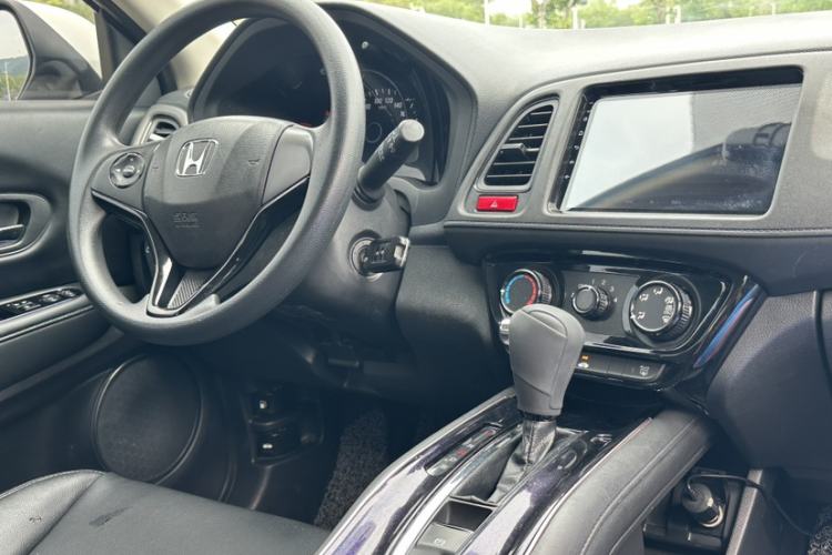 Used Honda Vezel 2017 1.5L CVT 2WD Comfort Model Interior 1