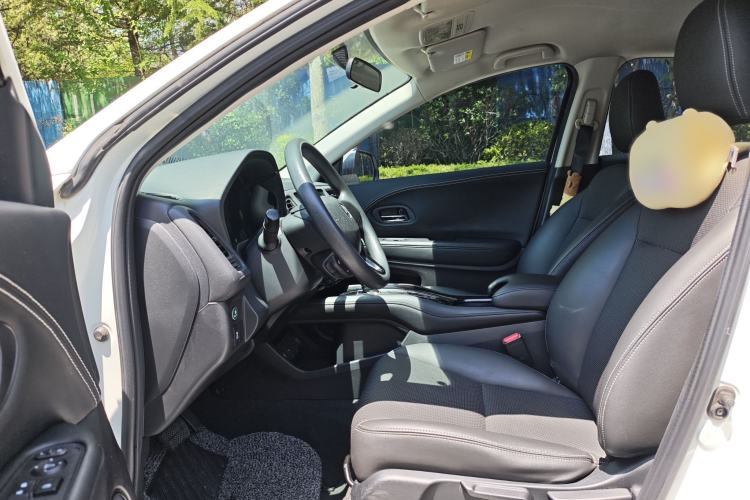 Used Honda Vezel 2017 1.5L CVT 2WD Comfort Model Interior 1