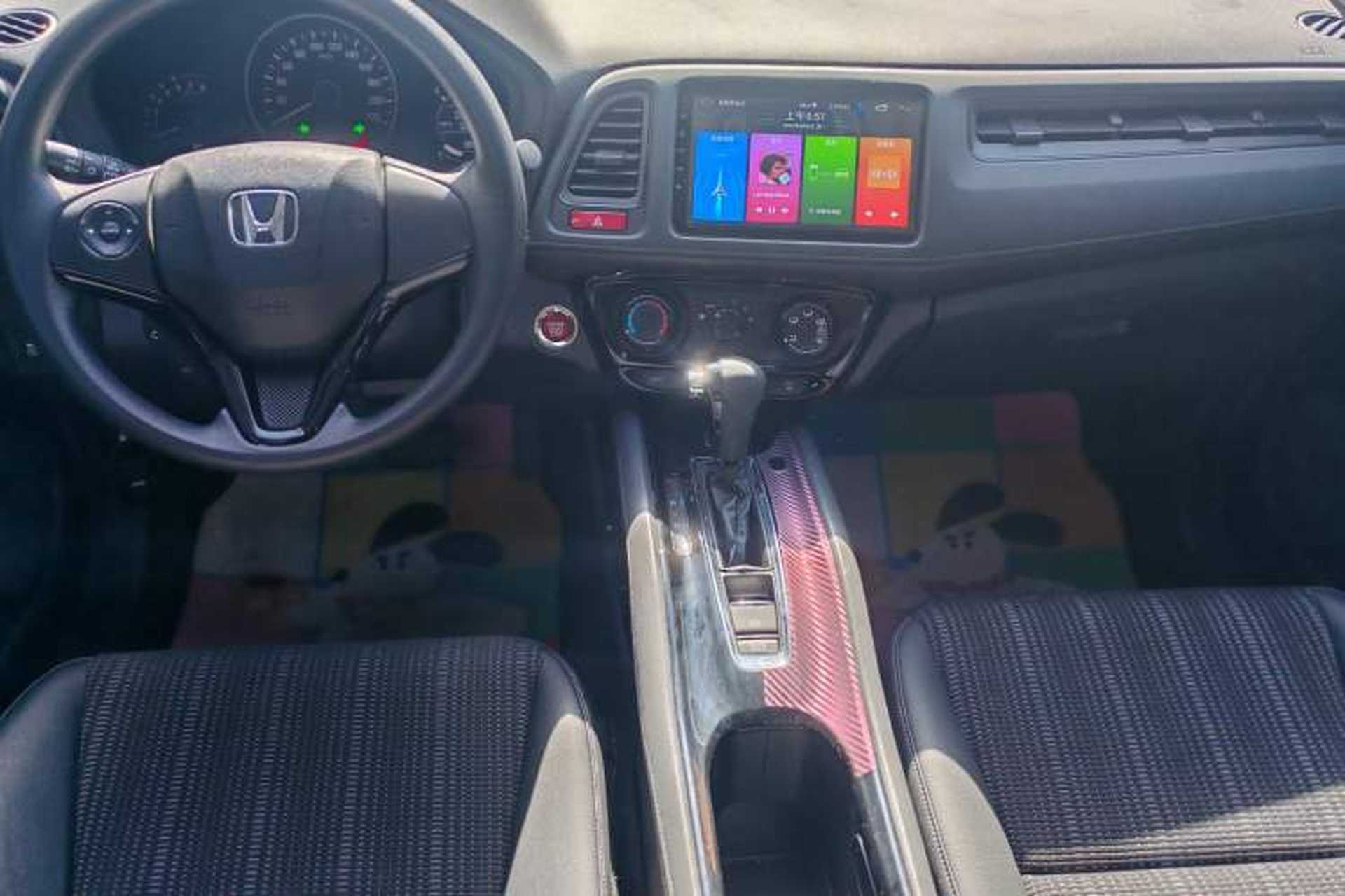 Used Honda Vezel 2017 1.8L CVT Front-Wheel Drive Pioneer Edition Interior 1