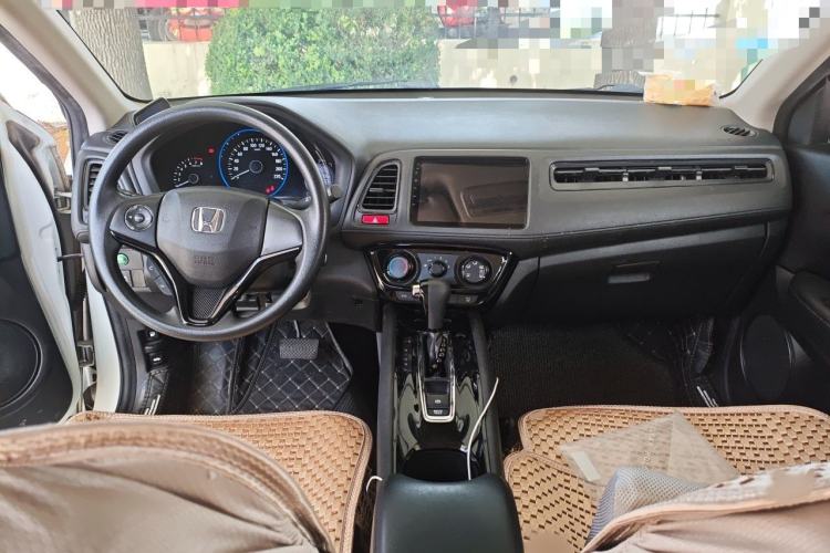 Used Honda Vezel 2017 1.5L CVT 2WD Comfort Model Interior 2