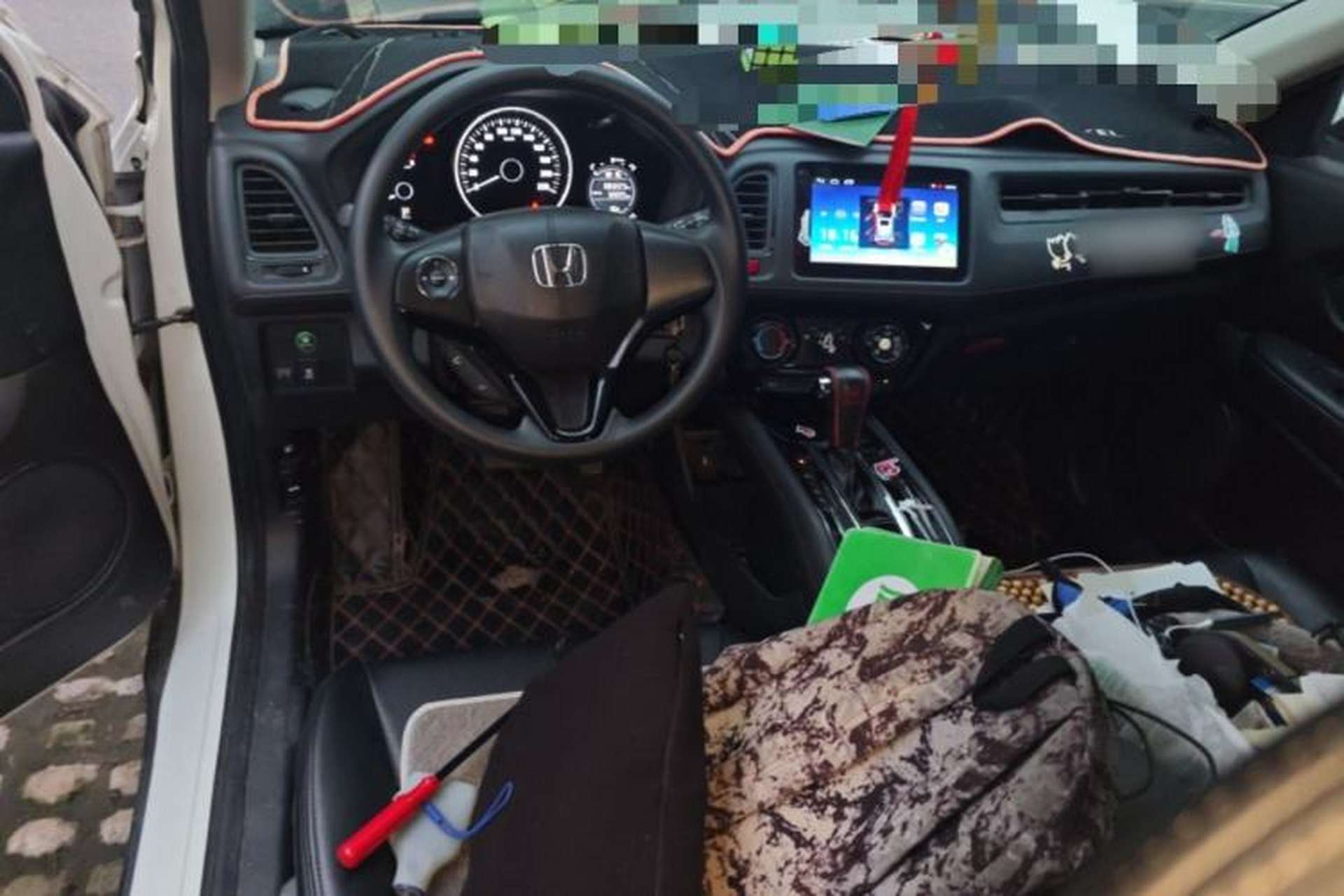 Used Honda Vezel 2017 1.5L CVT 2WD Comfort Model Interior 2