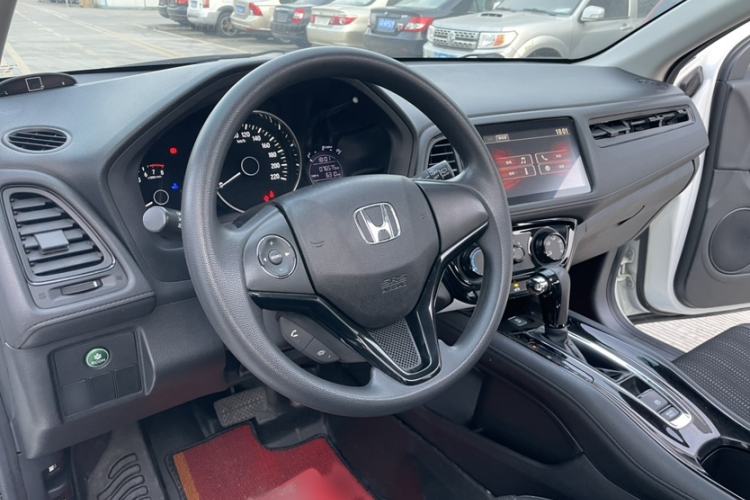 Used Honda Vezel 2017 1.8L CVT Front-Wheel Drive Pioneer Edition Interior 2