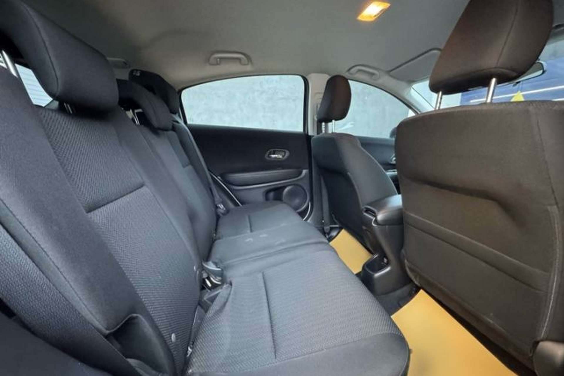Used Honda Vezel 2017 1.5L CVT 2WD Comfort Model Interior 2