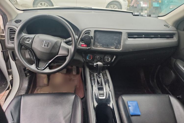 Used Honda Vezel 2017 1.5L CVT 2WD Comfort Model Interior 2