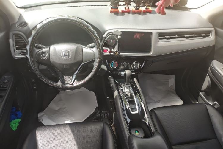 Used Honda Vezel 2017 1.5L CVT 2WD Comfort Model Interior 2