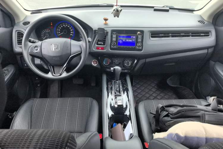 Used Honda Vezel 2017 1.8L CVT Front-Wheel Drive Pioneer Edition Interior 2